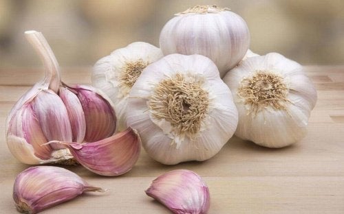 Пет начина за използване на чесън за лечение на високо кръвно налягане