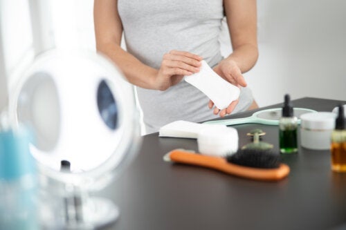 Какво означава бялото течение преди менструация?