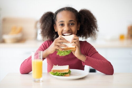 4 хранителни вещества, стимулиращи растежа в юношеството