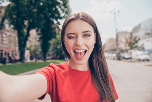 11 съвета, за да изглеждате по-слаби на снимки