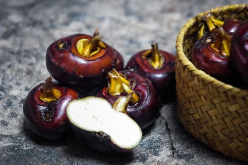 Какво представляват водните кестени и как могат да бъдат включени в менюто ви?