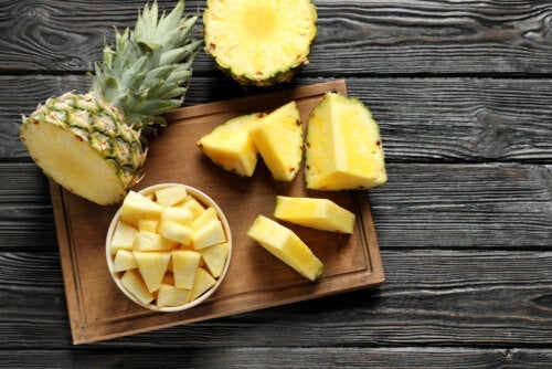 Какво е бромелаин от ананас и за какво се използва?