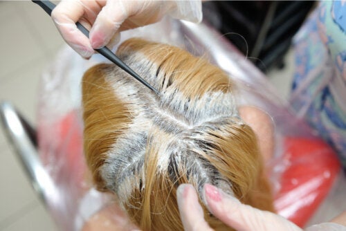 Основните грешки при изрусяване на косата и как да го направите правилно