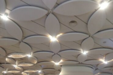 Три идеи за декориране на таваните на вашия дом