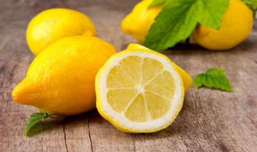Лимон за суха кожа