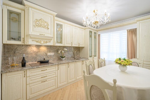 Неокласически стил на декорация: Какво включва този стил?